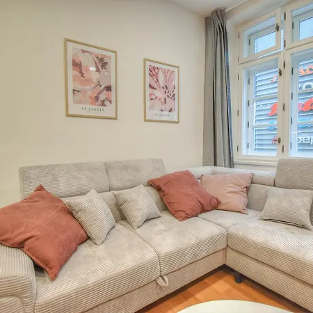Apartment Se 2 Loznicemi