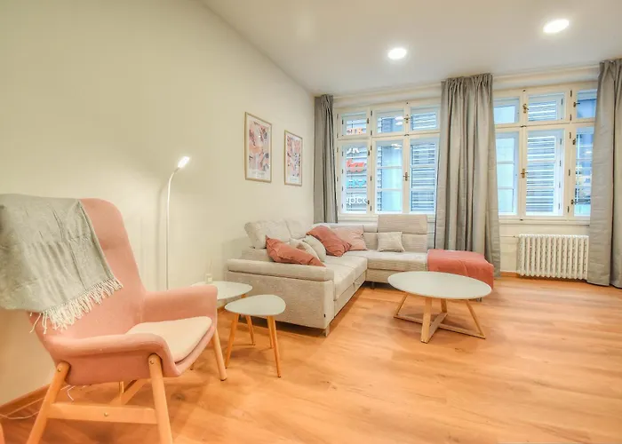 Se 2 Loznicemi Apartment *